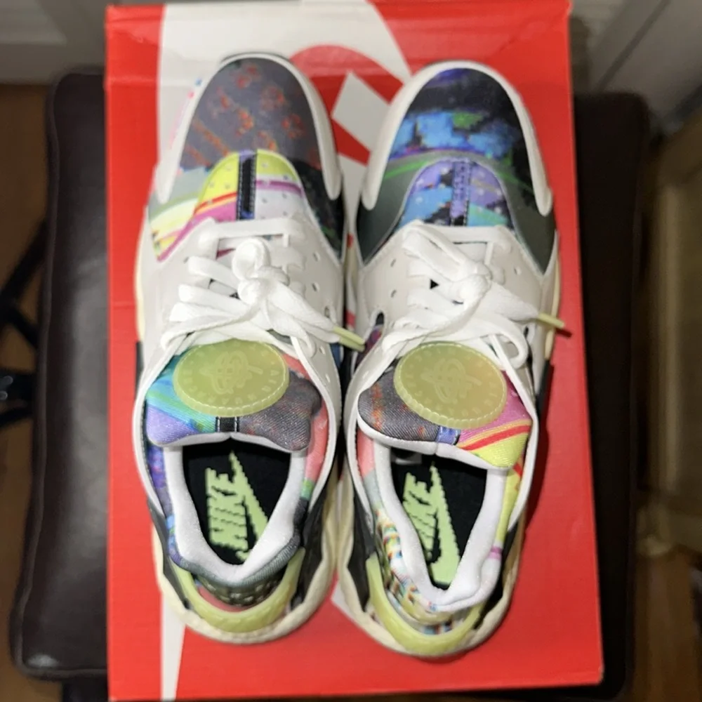 🥳HP🎉| WMNS Nike Air Huarache “Pixel Game”… - Picture 6 of 7